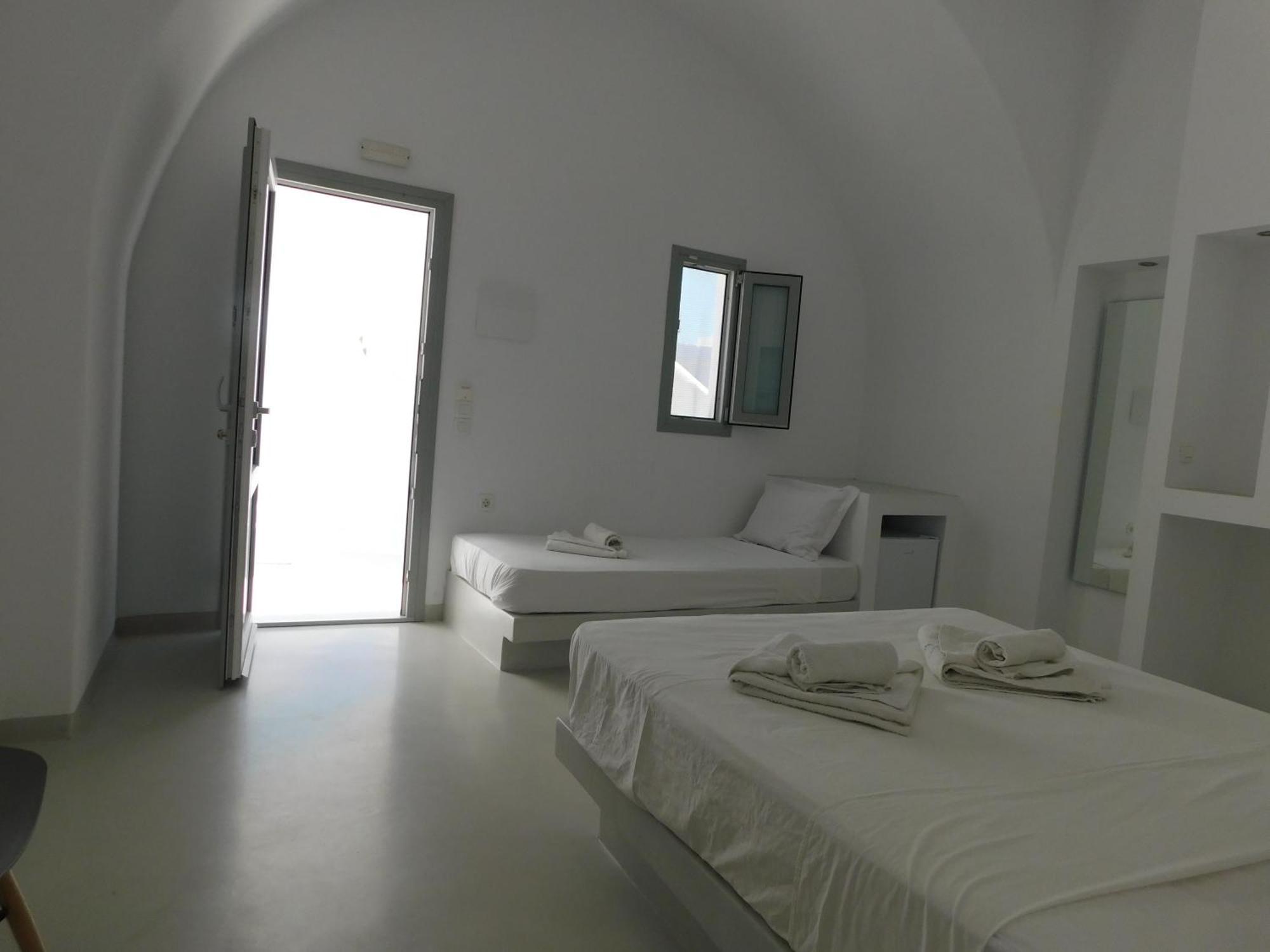 Fira Unique Rooms Bagian luar foto